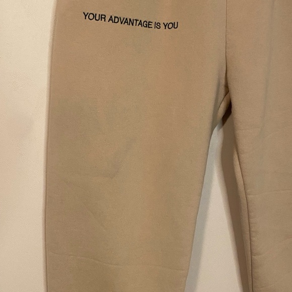 The Mayfair Group women’s juniors sweatpants size med/lg - Picture 2 of 12